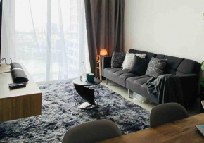 Cozy Home Suite Premium Stay with Netflix Youtube Premium n FAST WIFI